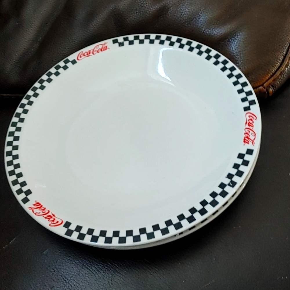 Coca Cola plates (3)